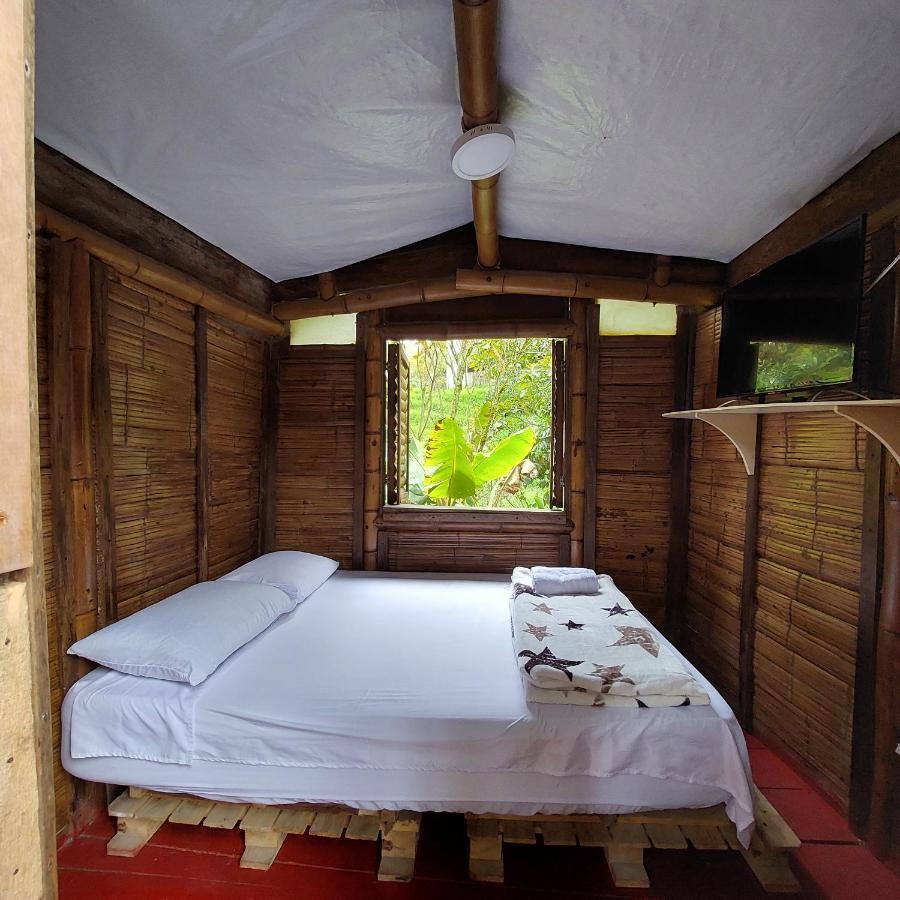 Hostal La Pijarana Salento Esterno foto
