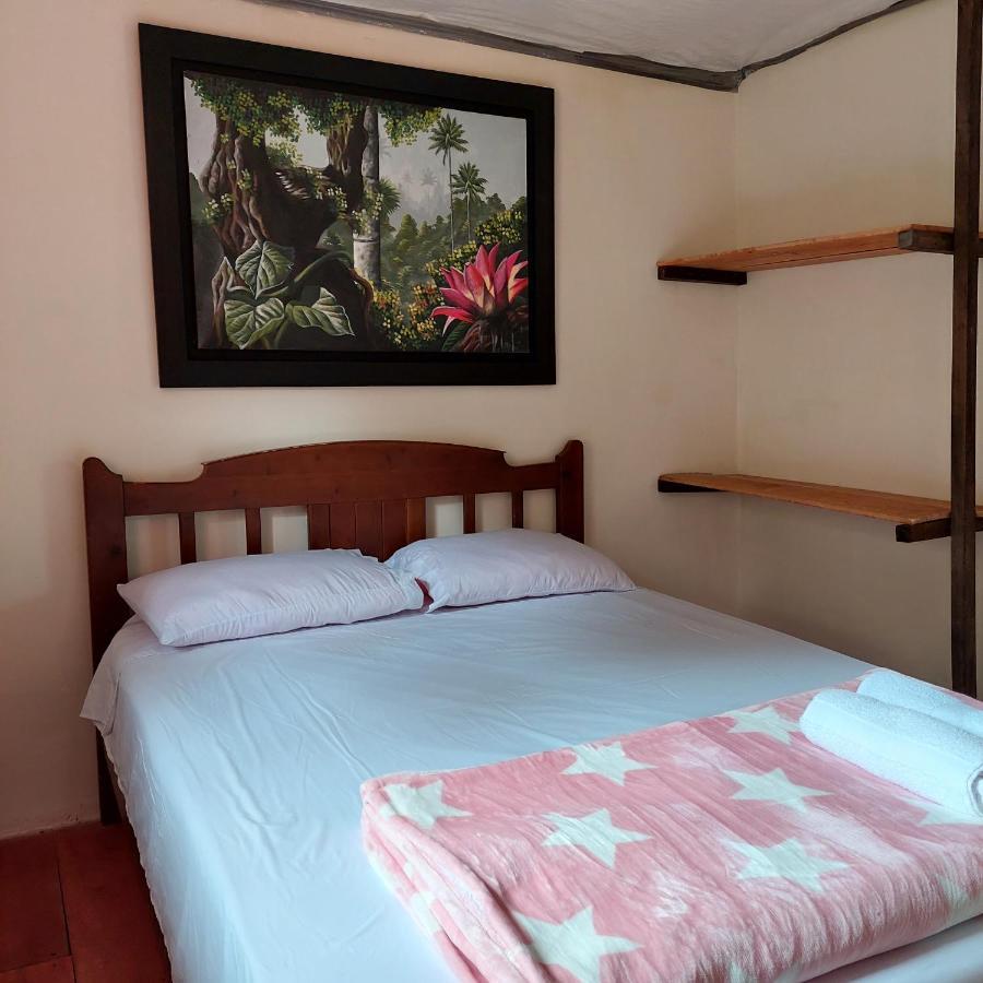 Hostal La Pijarana Salento Esterno foto
